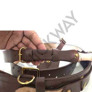 เข็มขัดหนังแท้สีน้ำตาลที่กำหนดเองกระเป๋าสะพายไหล่สายรัดหัวเข็มขัดหัวเข็มขัดแบบด่วนอุปกรณ์เสริมสำหรับงานพิธีแบบกำหนดเองของอุตสาหกรรม - Product Image 4