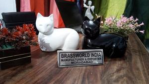 Urna para Gatos de Latón Blanco Estilo Americano Brassworld India, Urna Conmemorativa para Mascotas de Metal Duradero, Modelo BWI-786-300 - Product Image 5
