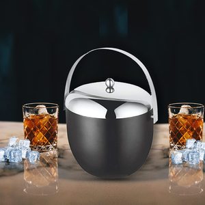 Cubo de hielo de acero inoxidable de nuevo estilo con cuchara y tapa Juego de coctelera con herramientas prácticas de barra - Product Image 5