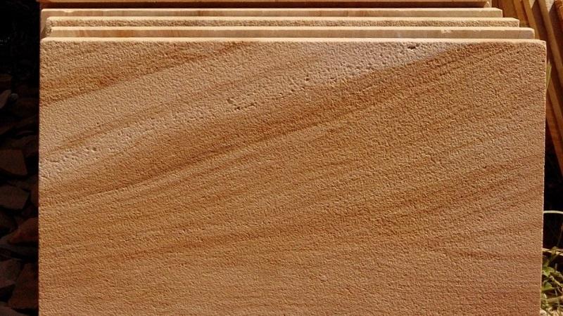 สีเหลือง