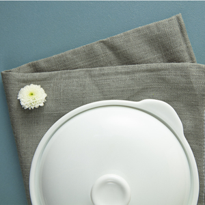 หม้อเซรามิกทรงกลมสีขาวพร้อมฝาปิด สำหรับใช้กับไมโครเวฟและเตาอบ (OEM/ODM) - Product Image 5