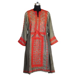 Real Floral impreso Kuchi Top/túnica/Kurta hecho a mano BDR021 colección de Vintage bordado a mano BANJARA Balochi vestidos Banjara - Product Image 1
