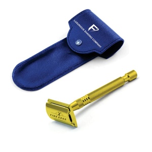 Maquinilla de afeitar de seguridad de doble filo de color dorado reutilizable y sin plástico con mango largo - Product Image 1