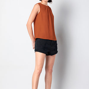 Vestido de lino sin mangas de longitud mini, color chocolate, formal, última tendencia 2026, para mujer. - Product Image 1