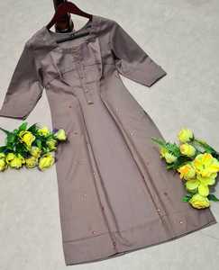 ชุดใส่ในชีวิตประจำวันที่สวยมากผ้าเรยอนสำหรับสตรีพิมพ์ลาย Kurtis ชุดสุภาพสตรีอินเดียสำเร็จรูปราคาขายส่งเสื้อผ้าเครื่องแต่งกาย - Product Image 4