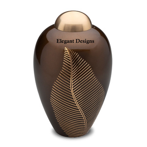 Urna de cremación de Metal hecha a mano de Color personalizado elegante, suministros funerarios de latón de calidad superior, venta al por mayor, lujo Premium para cenizas - Product Image 3