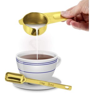 Elegante juego de tazas y cucharas medidoras galvanizadas doradas en acero inoxidable, perfectas para hornear y cocinar - Product Image 5