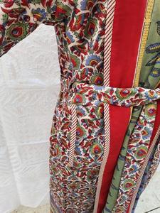 Kimono de luxe personnalisé en tissu imprimé au bloc, avec ceinture à nouer à la taille, design réversible, robe de chambre et vêtement de nuit - Product Image 5