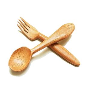 Set de couverts en bois naturel de pin Lametierartz-Cuillère et fourchette de service indiennes faites à la main en différentes tailles pour cadeaux d'affaires - Product Image 6