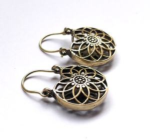 Nuevos Pendientes de Aro de Latón Dorado Texturizado a la Moda, Estilo Bohemio con Flores, para Regalo de Boda o Fiesta - Directo del Fabricante - Product Image 4