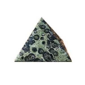 Vente en gros de pyramide de cristal de jaspe Kambaba de haute qualité polie Feng Shui pierre précieuse d'amour améthyste naturelle sélénite décoration de la maison - Product Image 1