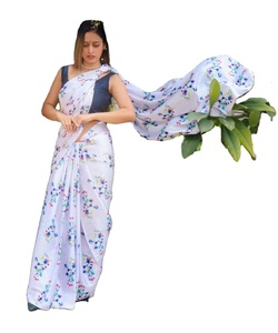 Saris en soie blanche avec chemisier vêtements pour femmes vêtements de fête pour dames vêtements quotidiens en coton doux sari en soie vente en gros vêtements à bas prix - Product Image 1