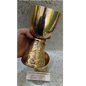 องุ่นทองเหลืองและใบแกะสลักโบสถ์ Chalice โบสถ์อุปกรณ์ - Product Image 1