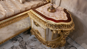 Muebles de Dormitorio de Lujo Tallados a Mano en Madera, Estilo Regio, Muebles de Dormitorio Tallados en Dorado, Estilo Clásico, Dormitorio con Tallados Pesados - Product Image 4