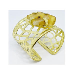 Brazalete de Metal de Diseño Simple y Alta Calidad, 100% Hecho a Mano, Chapado en Oro de Lujo, Diseños de Brazaletes de Latón - Product Image 6