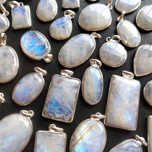 Collier en pierre de lune véritable, pendentif en cœur en pierre naturelle, bijou minimaliste différents, pierre de lune naturelle - Product Image 5