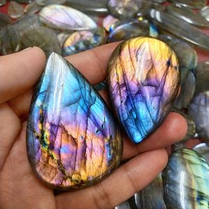 Cabochon en labradorite violette, forme Fatback, avec strass, sculpture en labradorite, pierre précieuse taillée à la machine, cabochon de Noël en labradorite - Product Image 4