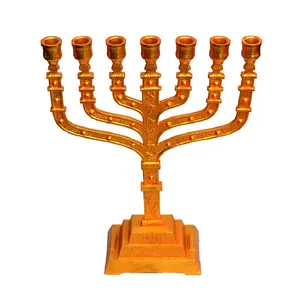 Alta Qualidade Antique Banhado A Ouro Handmade menorah 7 ramo Judaica 12 Tribos Vela Vara Titular Para Home Decor