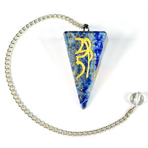 Lapis Lazuli Triangel Forme Reiki Pendule Avec Gravé À La Main - Product Image 1