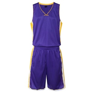 Uniformes de basketball unisexes personnalisés en gros, impression par sublimation, respirants, 100% polyester, séchage rapide, antibactériens - Product Image 1