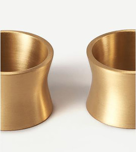 Anillo de servilletas dorado llamativo, diseño moderno, acabado de oro, soporte de pañuelos de Metal - Product Image 2