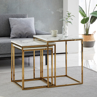 Table basse d'appoint de salon moderne de luxe avec plateau en marbre simulé et acier inoxydable doré
