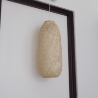 Lampe suspendue élégante en bambou tissé faite à la main Design traditionnel Long plafond pendentif interrupteur jardin hôtel fait Vietnam