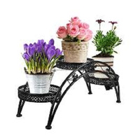 Pot Bunga Logam Ramah Lingkungan Tahan Lama dengan Sistem Penyiraman Otomatis, Elegan untuk Penggunaan di Taman atau Rumah (Indoor/Outdoor)