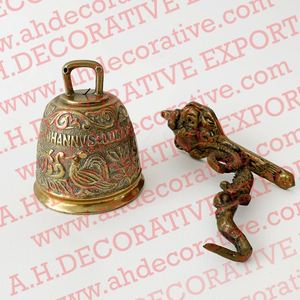 Tenture murale cloche de noël laiton Antique coulé utilisé nourriture cloche à la main pour bureau cloche à la main - Product Image 2