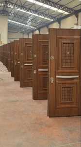 Système de verrouillage enfant haute sécurité pour porte extérieure en acier à motif brun pour la maison et l'appartement Utilisation extérieure Matériau en bois et verre - Product Image 2