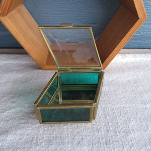 Trendy Vintage Stained <b>Glass</b> <b>Box</b> with Brass Edging, Gift <b>Box</b>, Emerald <b>Glass</b> Jewelry <b>Box</b>, - Product Image 1