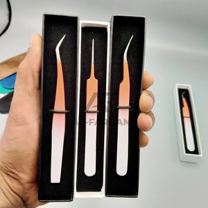 Pinzas de Extensión de Pestañas Doble Color Ombre 5 Piezas Con Asas de Espejo Y Tijeras Fabricadas En Acero Inoxidable Sostenible - Product Image 2