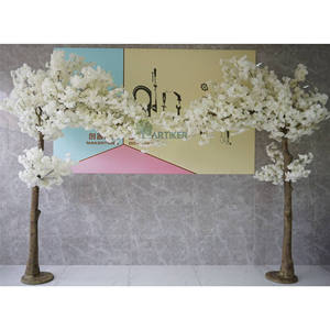 En gros 2.6m haute décoration de mariage en intérieur <span class=keywords><strong>pas</strong></span> <span class=keywords><strong>cher</strong></span> arc artificiel blanc cerise fleur arbre fleur - Product Image 1