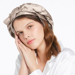 <span class=keywords><strong>Bonnet</strong></span> <span class=keywords><strong>en</strong></span> <span class=keywords><strong>soie</strong></span> <span class=keywords><strong>pure</strong></span> <span class=keywords><strong>bonnet</strong></span> <span class=keywords><strong>de</strong></span> <span class=keywords><strong>nuit</strong></span> doux <span class=keywords><strong>nuit</strong></span> sommeil soins capillaires chapeau <span class=keywords><strong>de</strong></span> sommeil <span class=keywords><strong>en</strong></span> <span class=keywords><strong>soie</strong></span> - Product Image 6