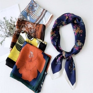 Fabricant de bandanas personnalisés, écharpe multifonction, impression unie, coton pour chien, OEM, style personnalisé, motif, design fait main - Product Image 4