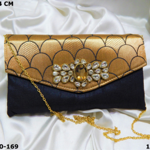 Bolso de Mano de Seda Cruda para la Noche, Diseño Étnico, Marca Craftstages International, 15.5x14cm - Product Image 2