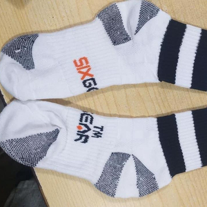 Impression Par Sublimation complète unisexe Chaussettes De Sport De Baseball et Chaussettes de basket-ball - Product Image 1