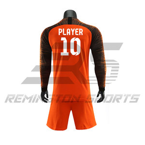 Precio barato Uniforme de fútbol Ropa deportiva Uniforme de fútbol de poliéster 100% Uniforme de fútbol hecho en Pakistán - Product Image 2