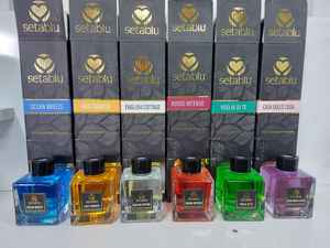 Bouteille de diffuseur de roseau en verre écologique de 100ml du fabricant turc Désodorisant de brise d'océan coloré Option de marque privée - Product Image 6