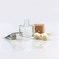 Bouteilles de parfum pour voiture vides carrées de 5 ml, 6 ml, 8 ml, en verre, avec bouchon en bois