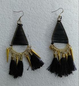 Style indien métal avec bleu Tussle charme boucle d'oreille bijoux modèles inde 2024 pour femme photos cadeau blanc fête à la mode - Product Image 2