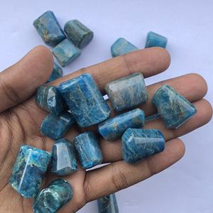 Piedra de apatita azul neón Natural de 10mm, 20mm, 30mm, pulida, suave, sin perforar, pepitas caídas, piedras preciosas, precio de fábrica al por mayor en línea - Product Image 1