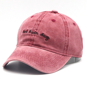 Cappellino da Baseball Sportivo in Cotone 100% Lavato con Logo Personalizzato Ricamato, Stile Dad Hat alla Moda - Product Image 3