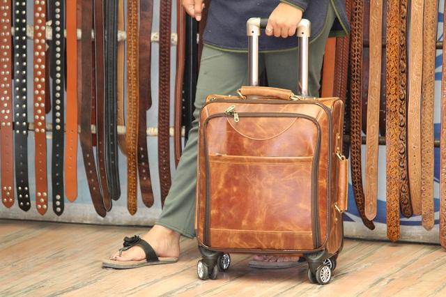 สีน้ำตาล