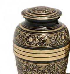 Urna Funeraria Doble Estilo Americano de Latón con Acabado Dorado y Negro para Cenizas de Adultos, Radiance - Product Image 2