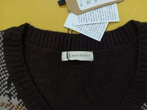 Lots de pulls en coton décontractés à manches longues et col en V pour femmes, de la marque Overrun Garments, en provenance du Bangladesh - Product Image 5