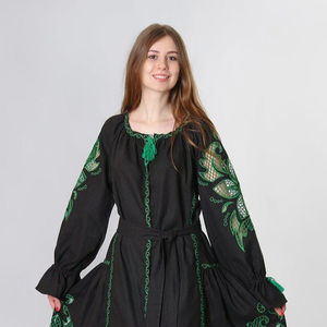 Meilleure vente femmes décontracté été à manches longues robe brodée Style ukrainien dentelle décoration naturel vacances longue robe - Product Image 1