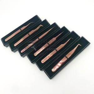 Pince à cils professionnelle en acier japonais or Rose Logo personnalisé pince à épiler d'extension de cils poignée en diamant fibre pointue - Product Image 1