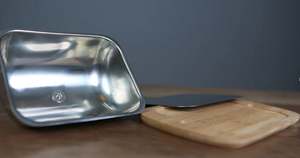 Beurrier antique de qualité supérieure en bois avec couvercle en acier inoxydable, parfait pour une utilisation sur table dans les hôtels et les restaurants - Product Image 4