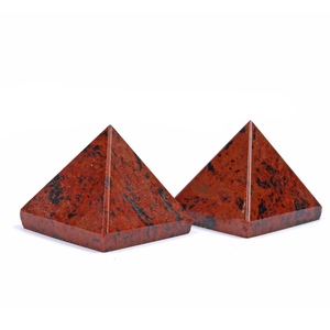 Pyramide en obsidienne et d'accessoires pour maagony, prévente en ligne - Product Image 1